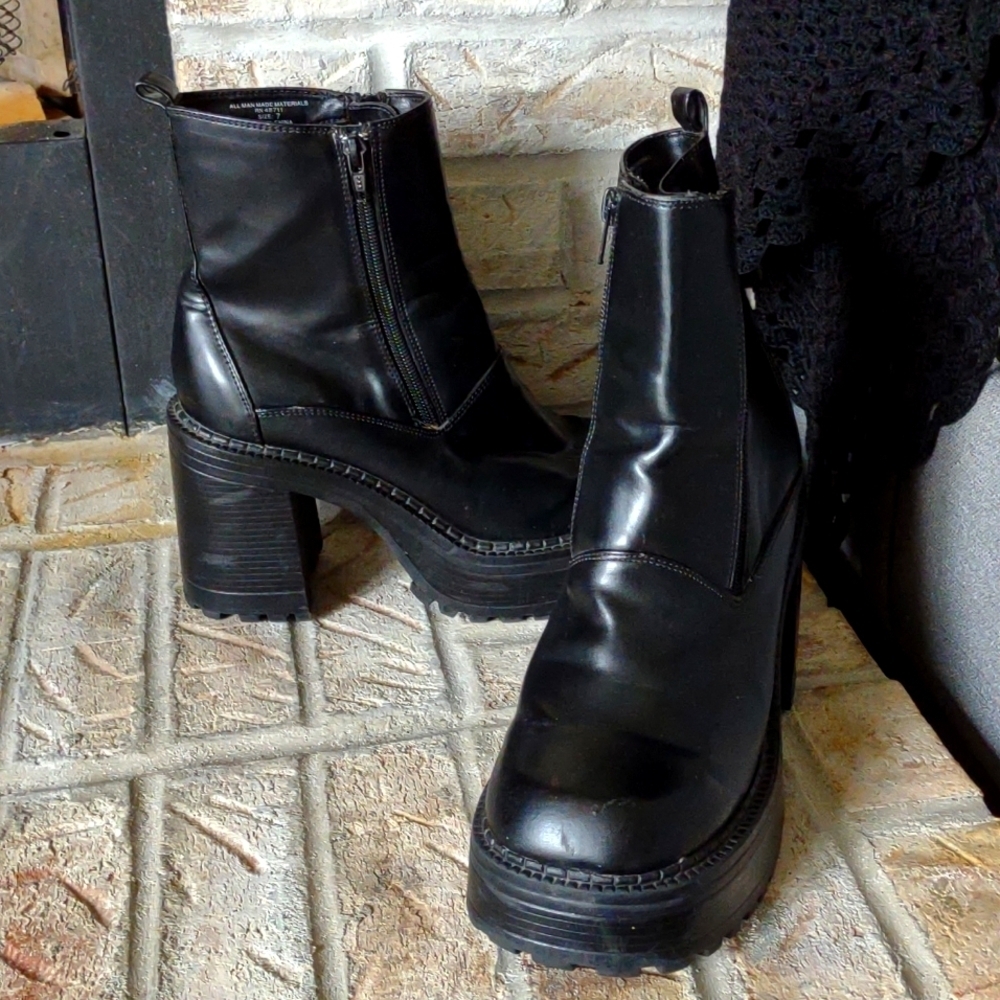 90's Y2K Emergency Exit Grind Platform Boots Black Chunky Goth Vampy Grunge